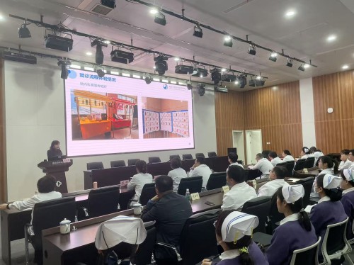 C:\Users\Administrator\Desktop\新建文件夹\02 行风办-用心用情改善患者就医体验——南京市中心医院举办提升患者满意度专题培训\图片\图片2.jpg C:\Users\Administrator\Desktop\新建文件夹\02 行风办-用心用情改善患者就医体验——南京市中心医院举办提升患者满意度专题培训\图片\图片2.jpg