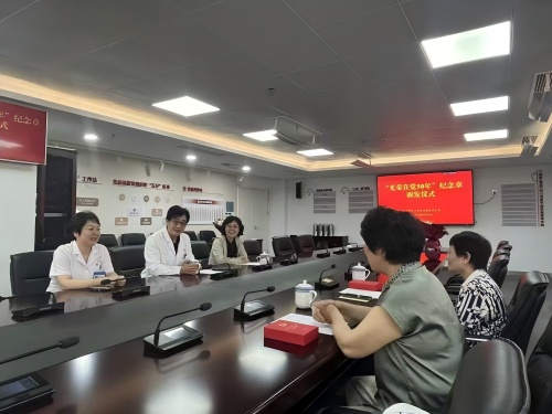 C:\Users\Administrator\Desktop\图片1(1).jpg C:\Users\Administrator\Desktop\图片1(1).jpg